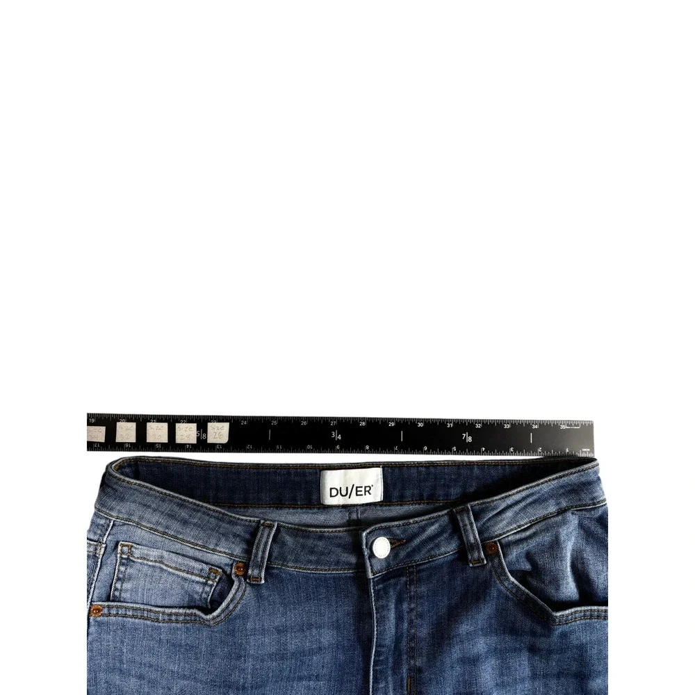 DU/ER Performance Jeans Mens 31x28 Blue Denim Washed Rugged Relaxed Straight Leg
